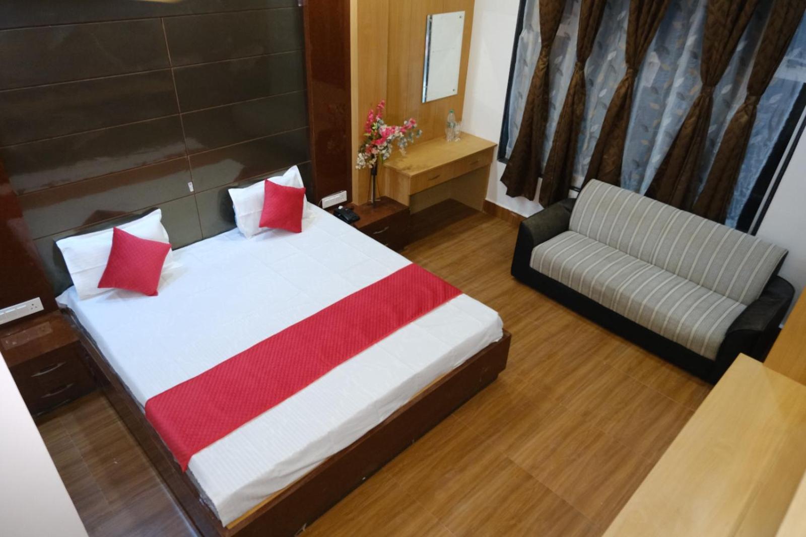 Hotel Golden Continental Deoghar Exterior foto