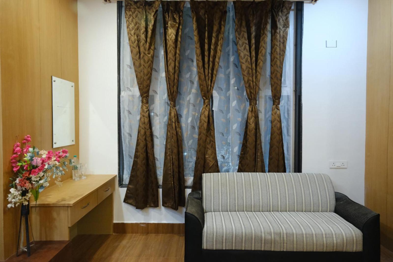 Hotel Golden Continental Deoghar Exterior foto